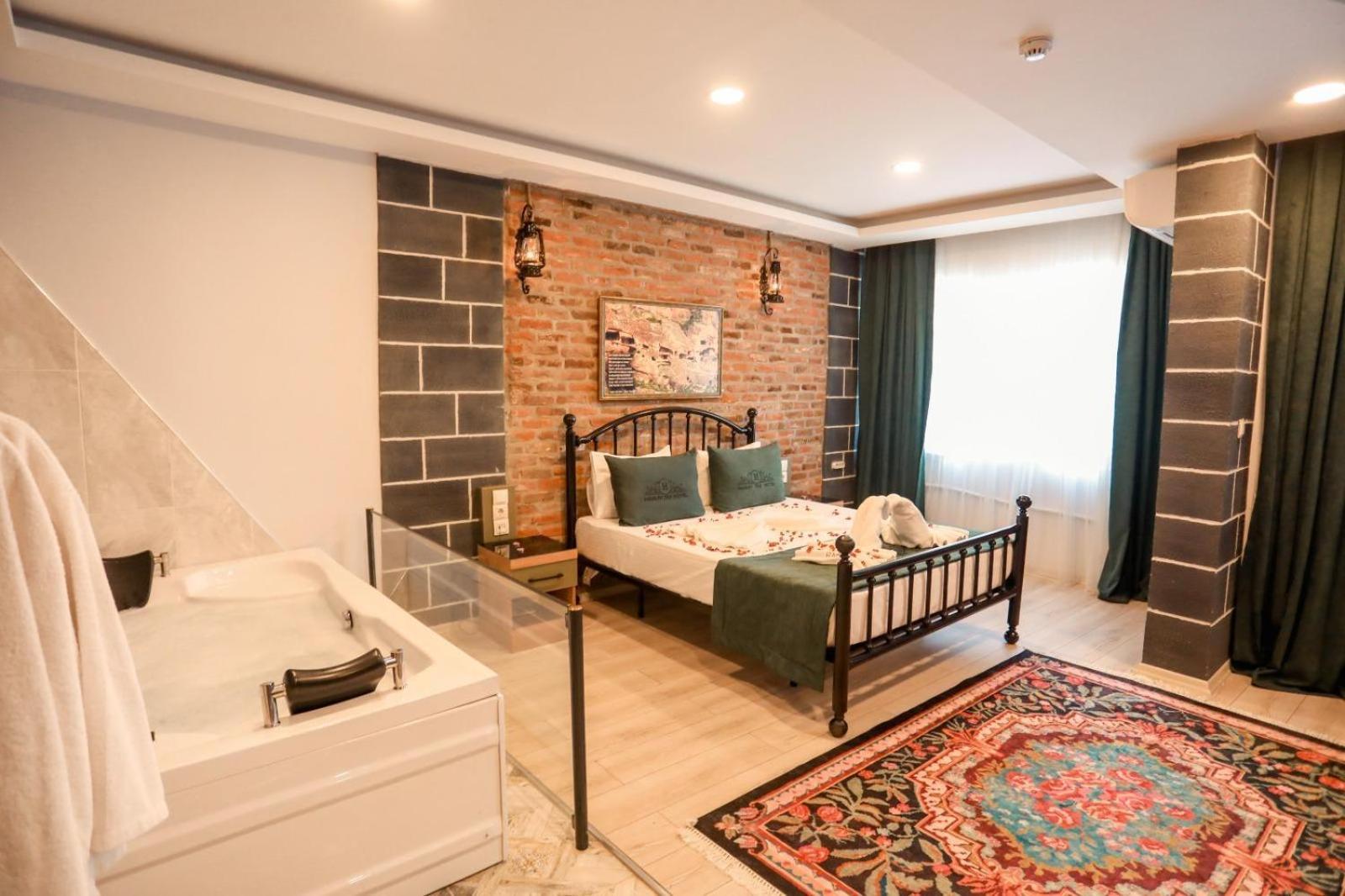 Hasuni Tas Hotel 迪亚巴克尔 外观 照片
