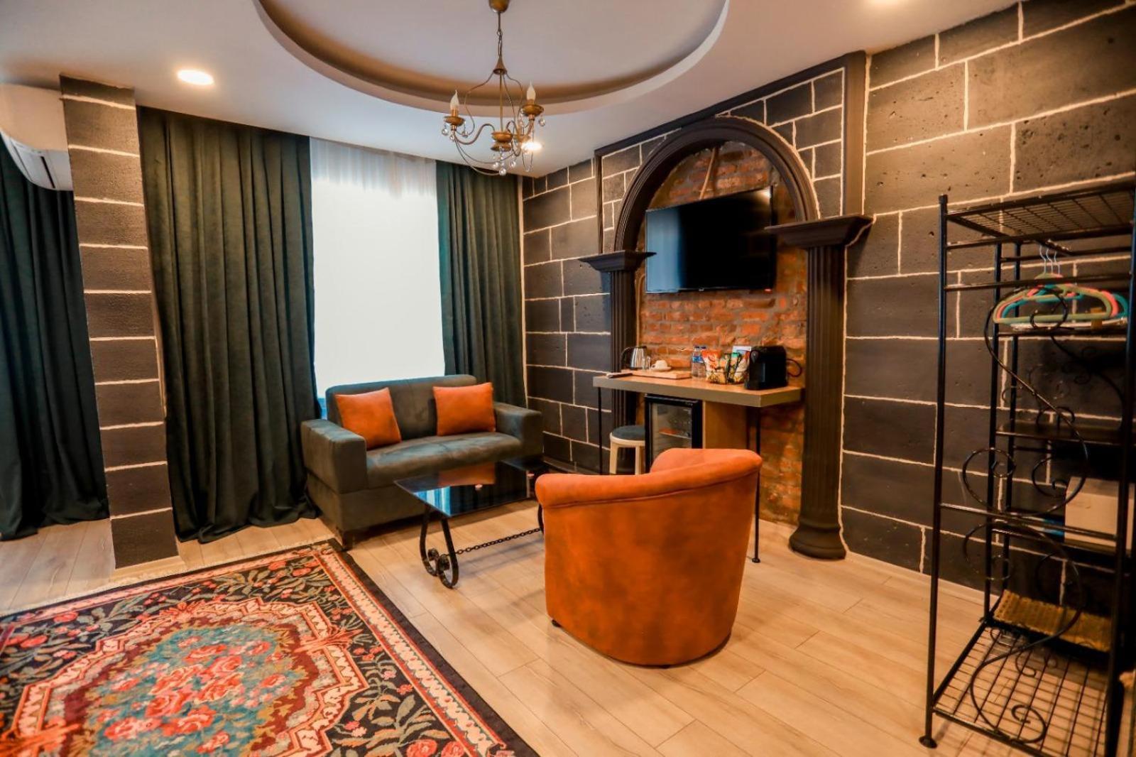 Hasuni Tas Hotel 迪亚巴克尔 外观 照片